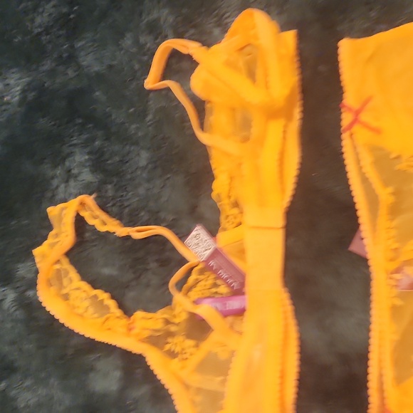 Adore me set 34a, small - Picture 3 of 6